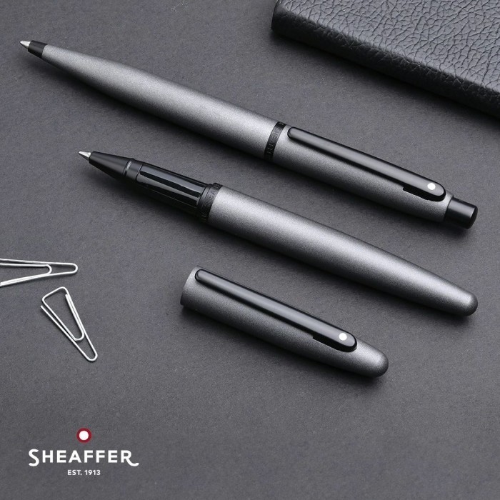 

Ready Sheaffer VFM Matte Gun Metal Rollerball