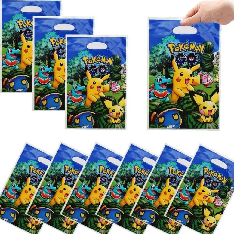 

10pcs pokemon party gift bags anime figure pikachu theme plastic candy loot bag handle gift bag kids birthday party supplies