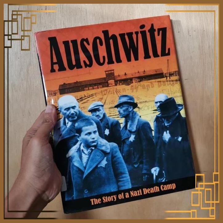 

[ADG] Buku Import The story of a nazi death camp Auschwitz