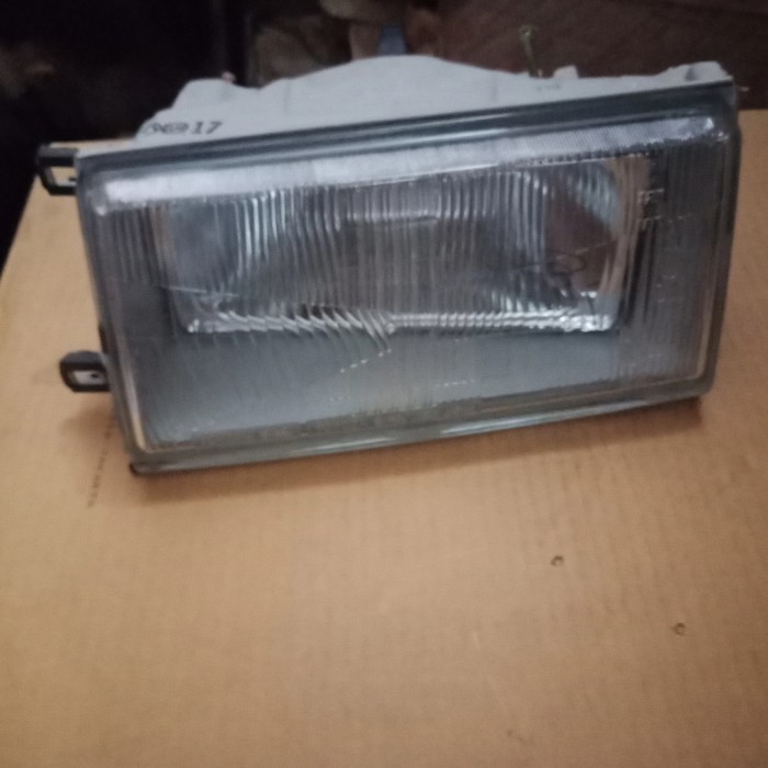 

Promo sale : head lamp LH corolla GL ae80 (original)