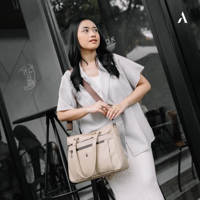 Tas Wanita Tote Lovata Bag Kulit Asli Totebag Laptop Jinjing Branded