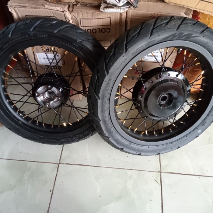 velg Honda beat/Scoopy ring 14 x250/215 plus ban