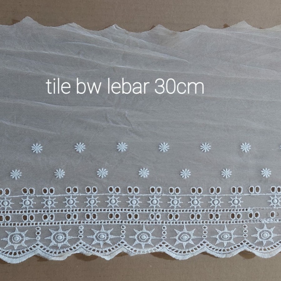 renda tile warna bw lebar 30cm harga per meter