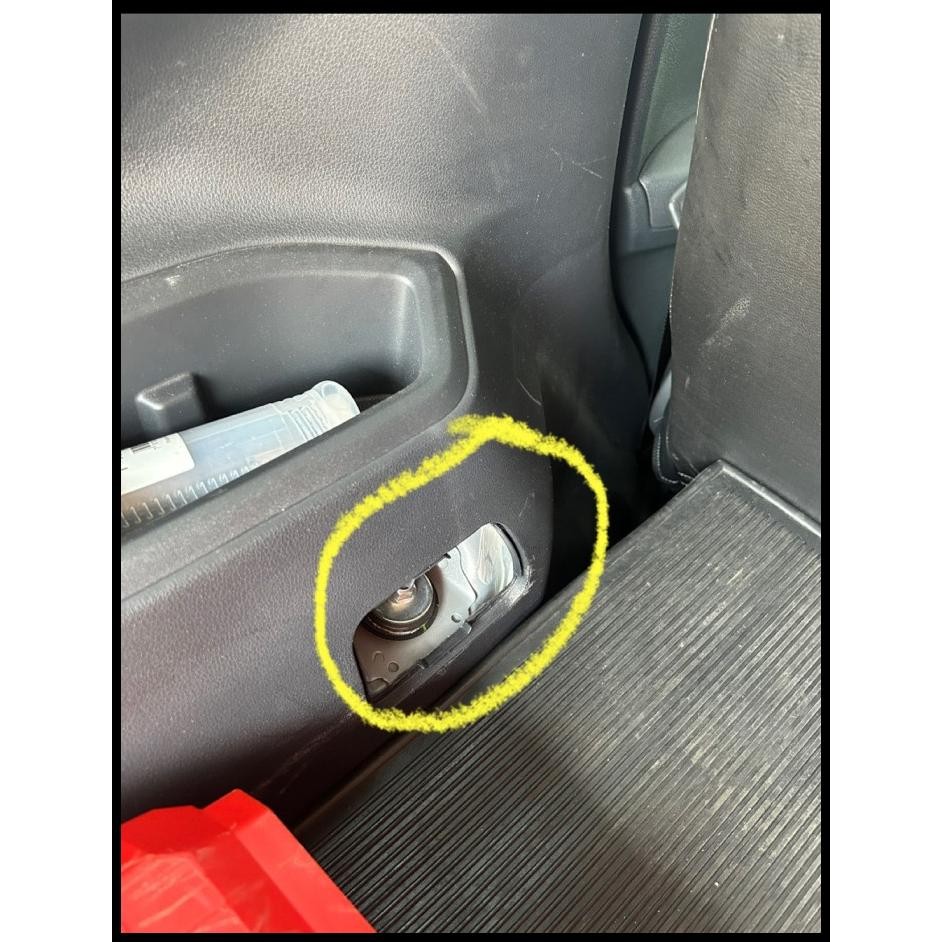 DISKON COVER PANEL TUTUP QUARTER AVANZA XENIA FWD VELOZ 2022- 