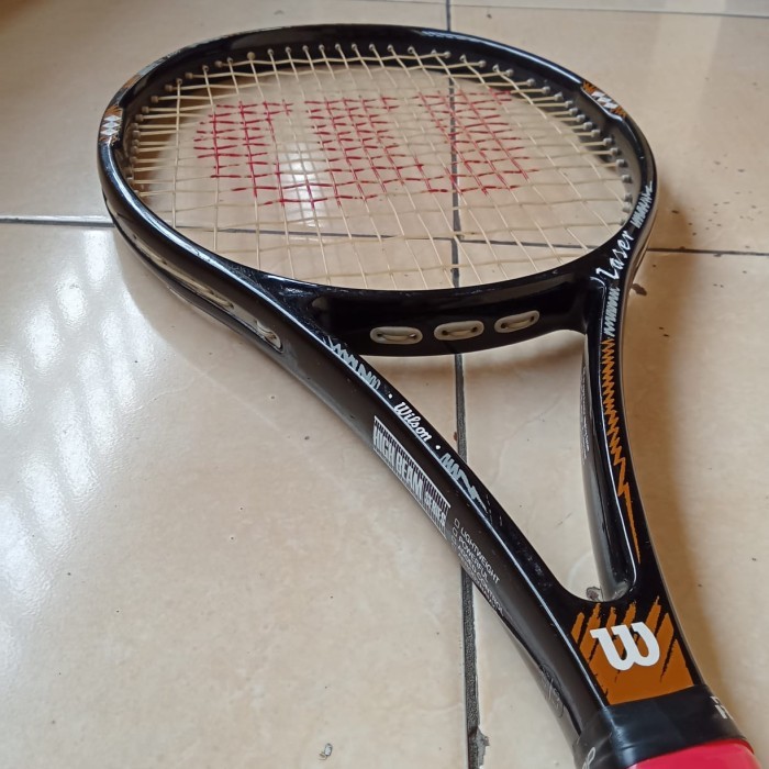 Raket Tenis Wilson bekas