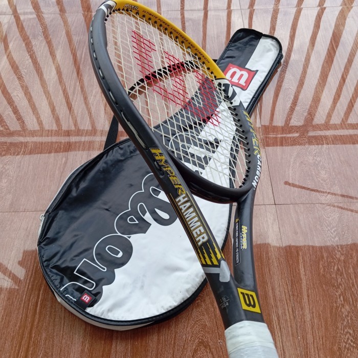 Raket tenis merek Wilson Original