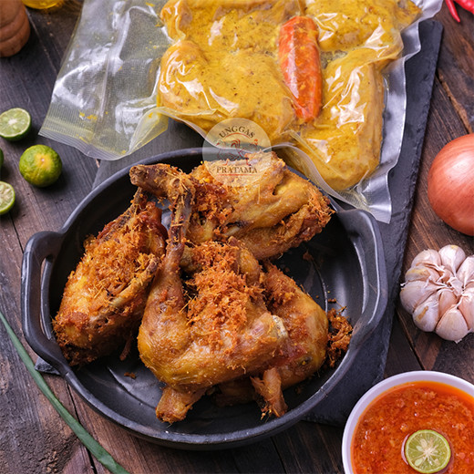 

Paket Ayam Ungkep Kampung Bumbu Kuning Lengkuas 1 Ekor, Free Sambal