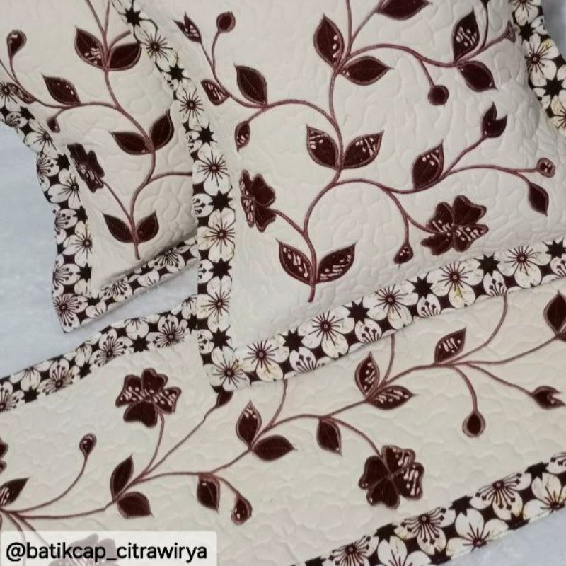 Sarung bantal kursi atau sofa/Cushion cover dan taplak meja motif batik bordir dan bunga, isi 5 Saru