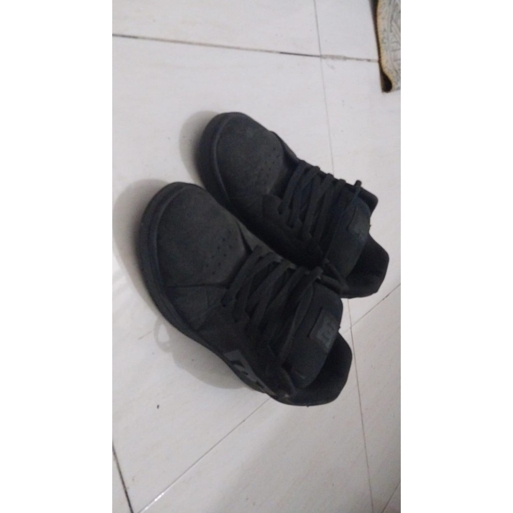 SEPATU PRIA DC ALL BLACK SECOND / SEPATU GEMUK