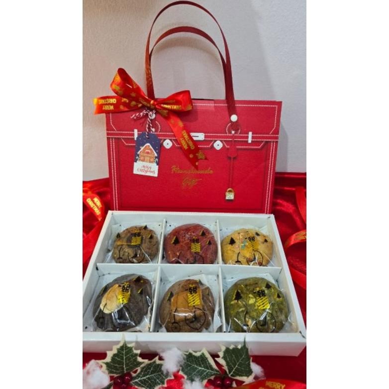 

CR - VONSCAKE - TATA HAMPERS NATAL TAHUN BARU SOFT COOKIES TEBAL LUMER BINGKISAN PARCEL MERRY CHRISTMAS HAPPY NEW YEAR TERLARIS