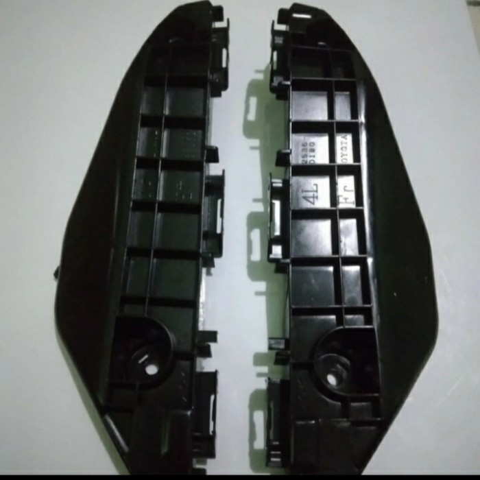 BREKET BEMPER KIRI KANAN YARIS LELE 2014 2015 2016