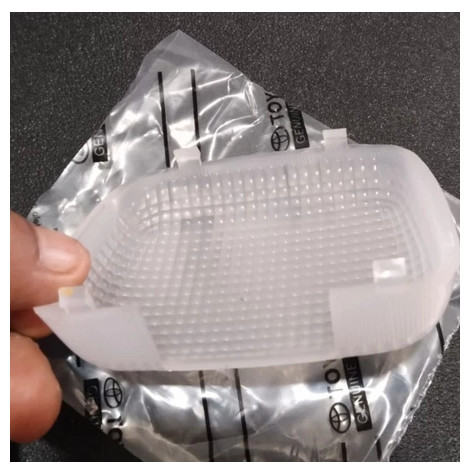 MIKA LAMPU PLAFON DEPAN AVANZA / XENIA 2005-2011 ORIGINAL