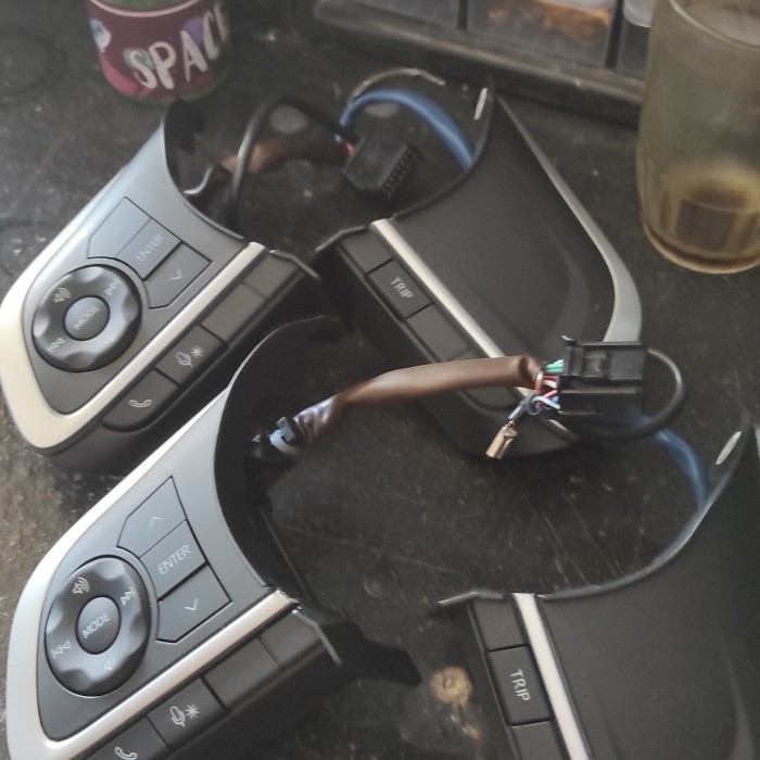 tombol audio stir avanza xenia 2023