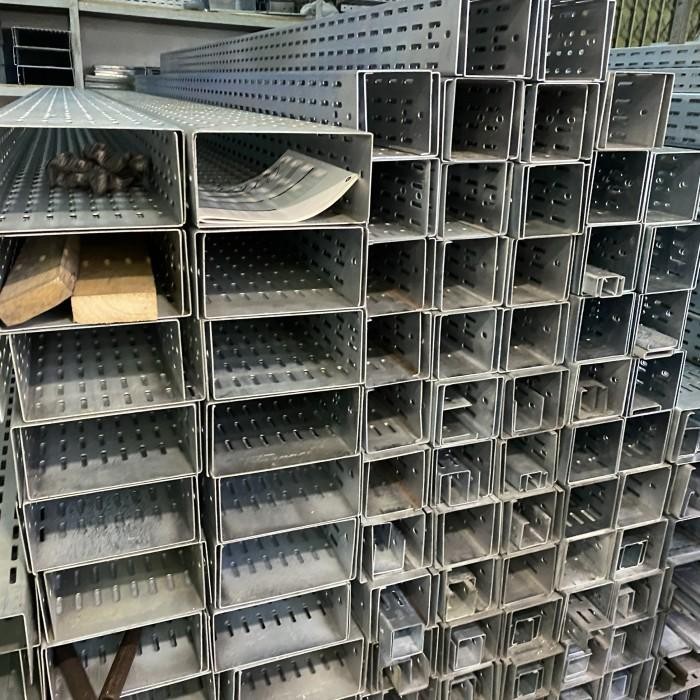 

Kabel Tray Cable Tray 20X10 / 200X100Mm / Type C / Tipe C