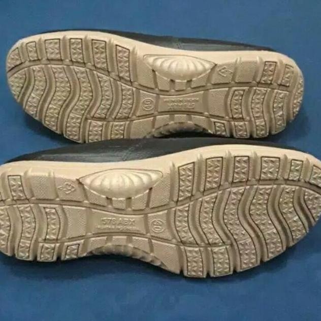 |Best| Sepatu Pantofel Karet Pria Att Awk 578 Hitam