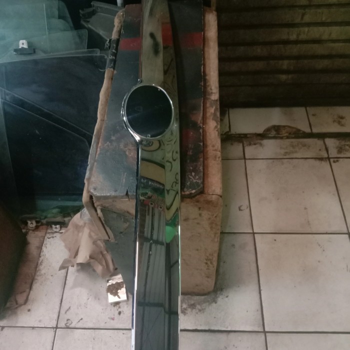 TRUNKLID CALYA SIGRA ORIGINAL