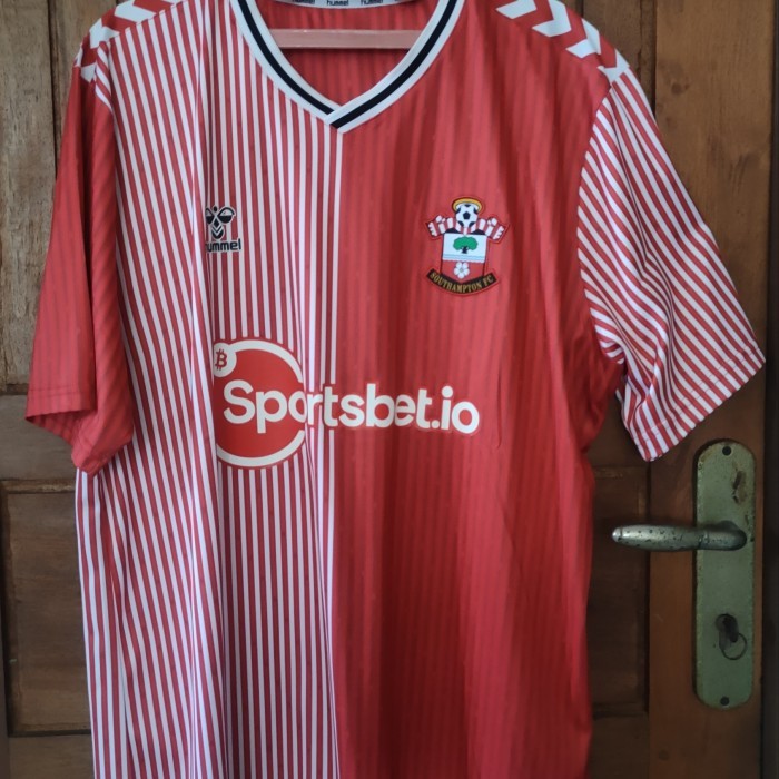 SOUTHAMPTON 2023/2024 HOME JERSEY