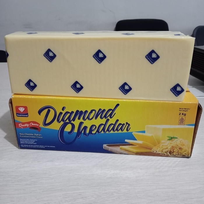 

Diamond keju cheddar premium 2kg 1 kardus