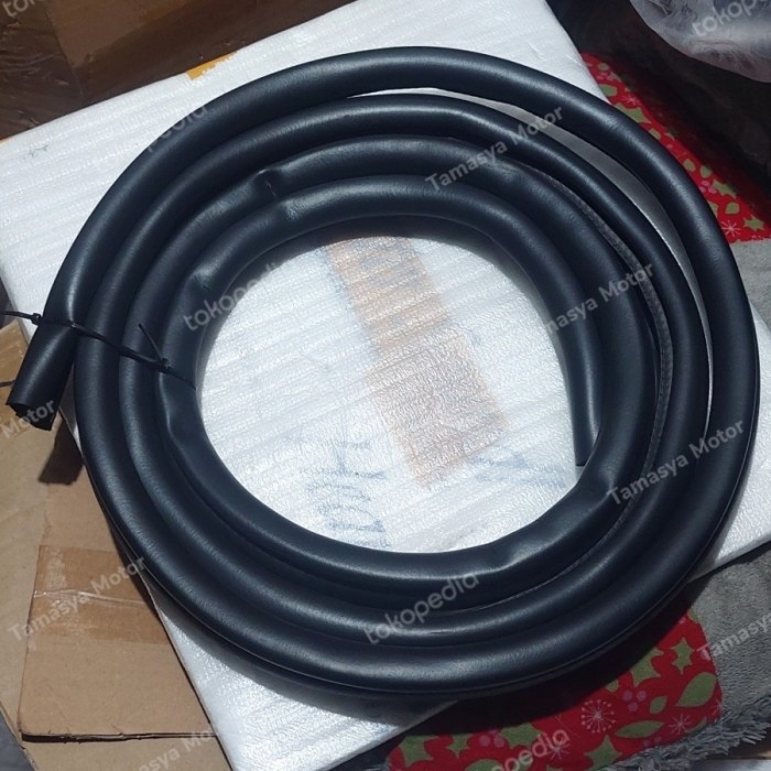 KARET BODY PINTU INNOVA ORIGINAL 2005-2015