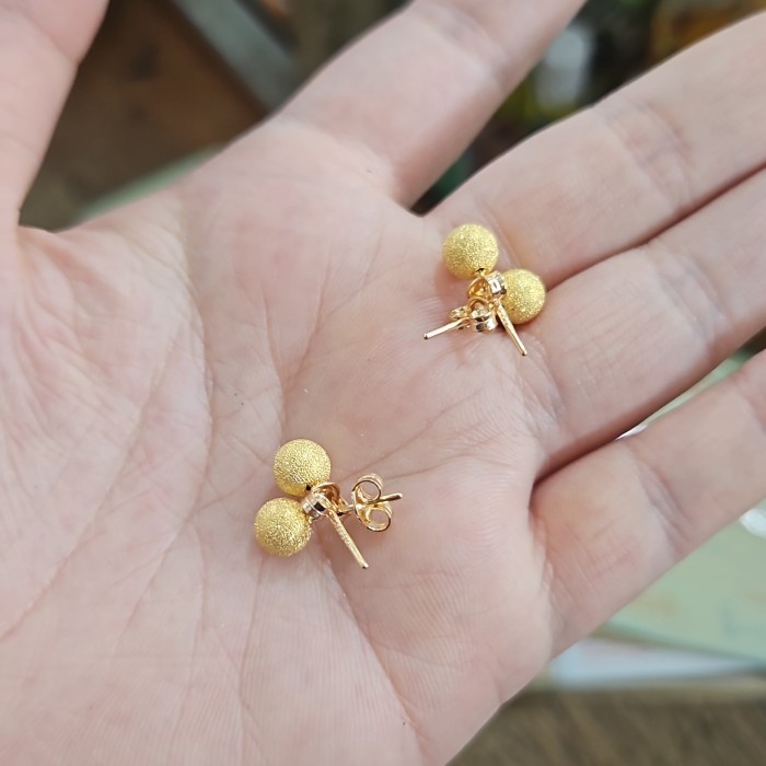 Ready giwang anting stud tindik bola pasir kuning gold emas asli 375 8k