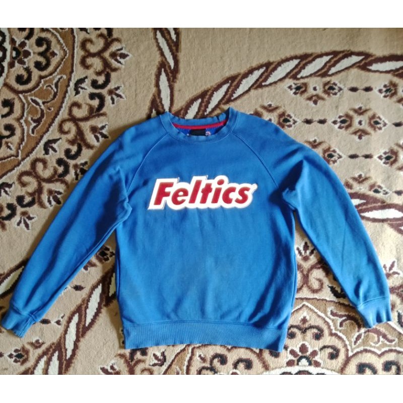 crewneck Feltics Biru nyala