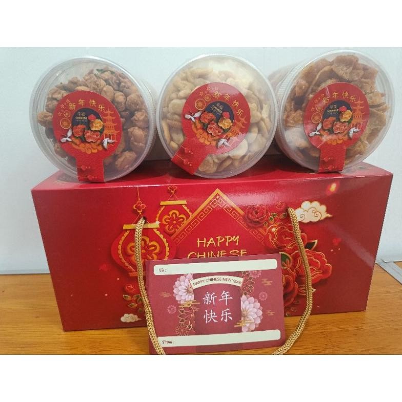 

CR - Parcel Natal atau Imlek Hampers Natal atau Imlek 1 Dus Isi 3 Toples Halal Vegan Vegetarian TERLARIS