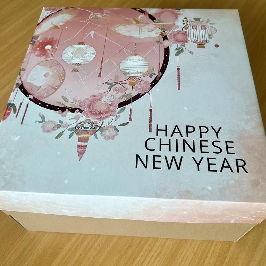 

CR - (3 pcs) Box Imlek Packaging Lapis Legit Kardus Kue Hampers CNY Dus Packaging Kue 25x25cm TERLARIS