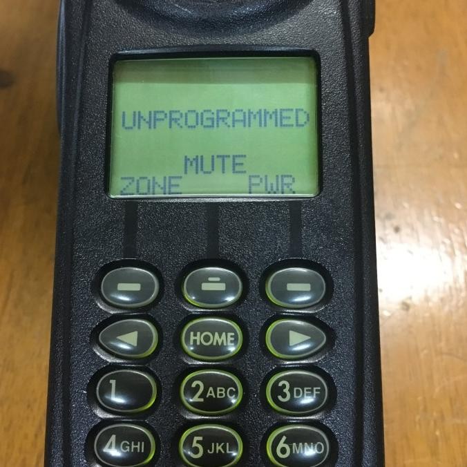 MOTOROLA XTS3000 UHF SEKEN