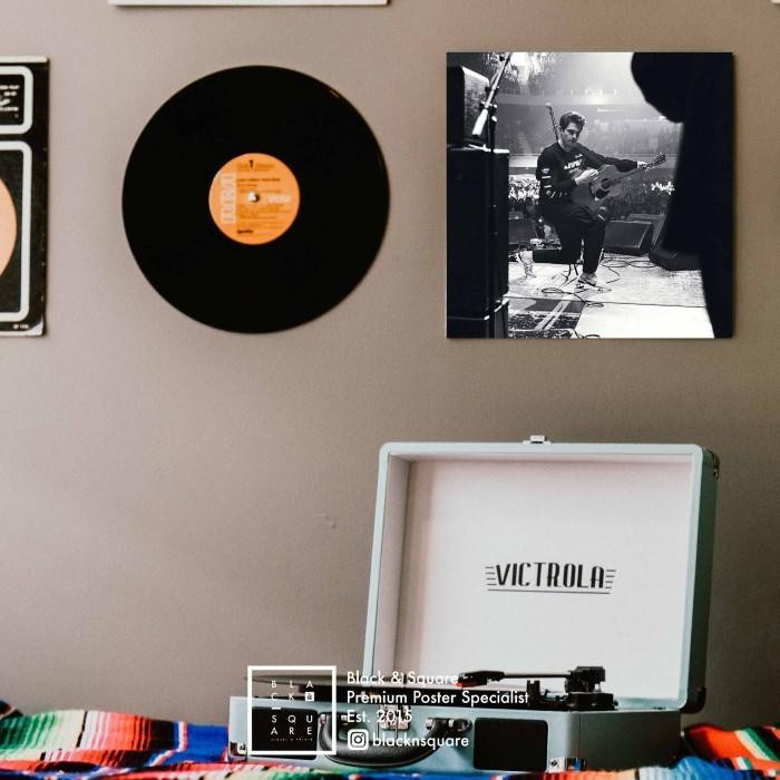 Premium Poster - John Mayer Performance - Borderless Frame 30X30Cm