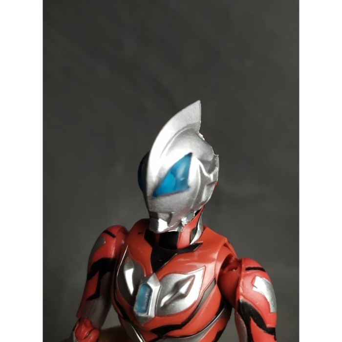 Terbaru.. Shf Ultra Act Ultraman Geed Primitive New Mib Inc Effect Figure
