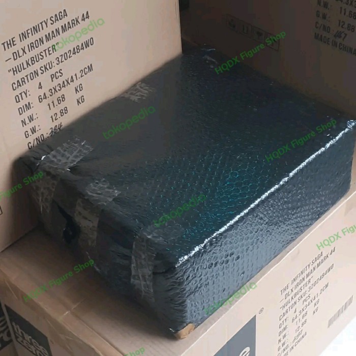 Original.. Threezero Dlx Hulkbuster Original