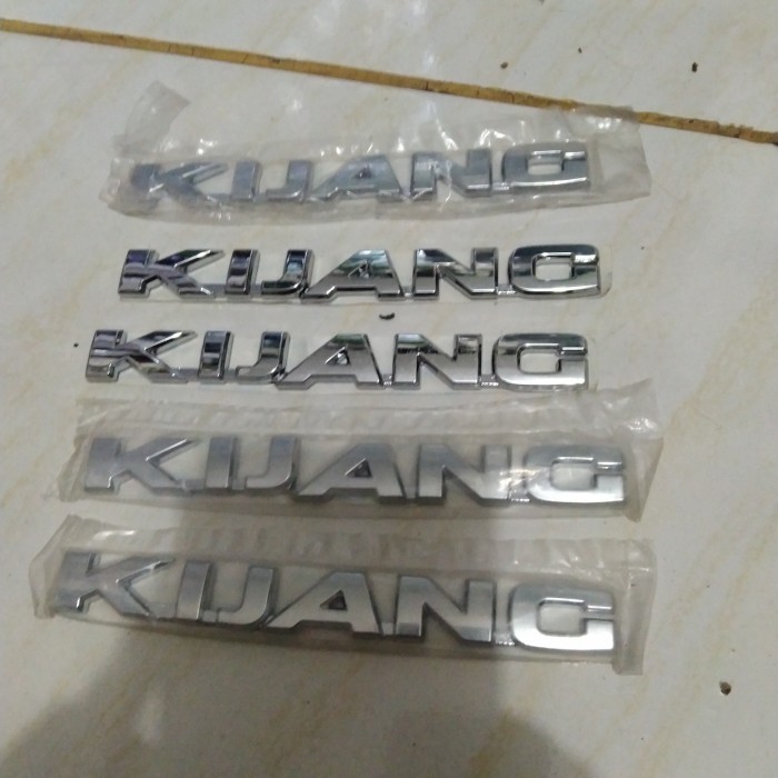 Ready Stock Emblem Mobil Kijang Super Belakang