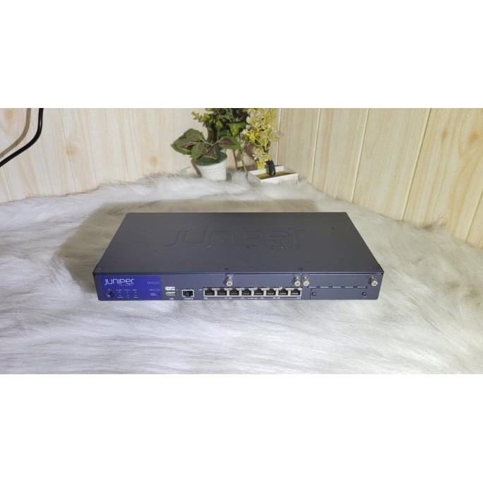 Juniper Networking SRX220 Services Gateway