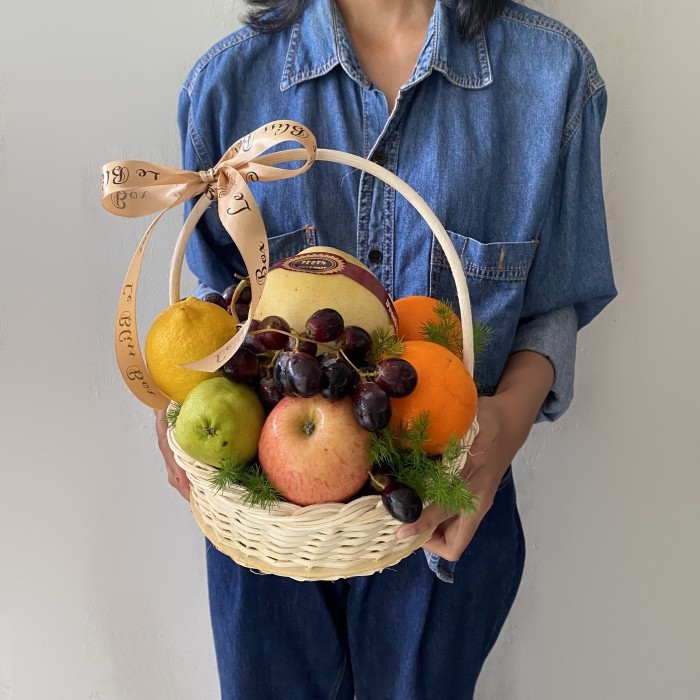 

Parcel Buah Small Rattan Basket
