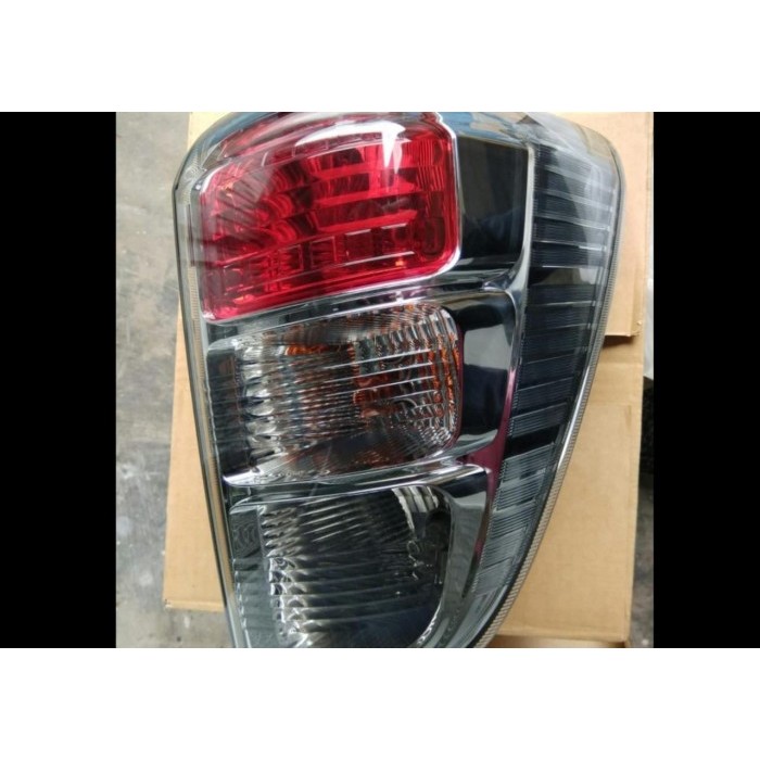 Lampu Belakang Rush/Terios 2010~2015 Stoplamp Rush/Terios 2010~2015