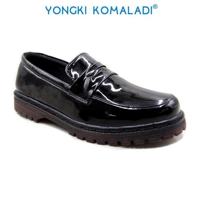 [ ORIGINAL ] YONGKI KOMALADI LOAFERS OL-OBR11378-23 MEN Hitam Shoes Pria Flat