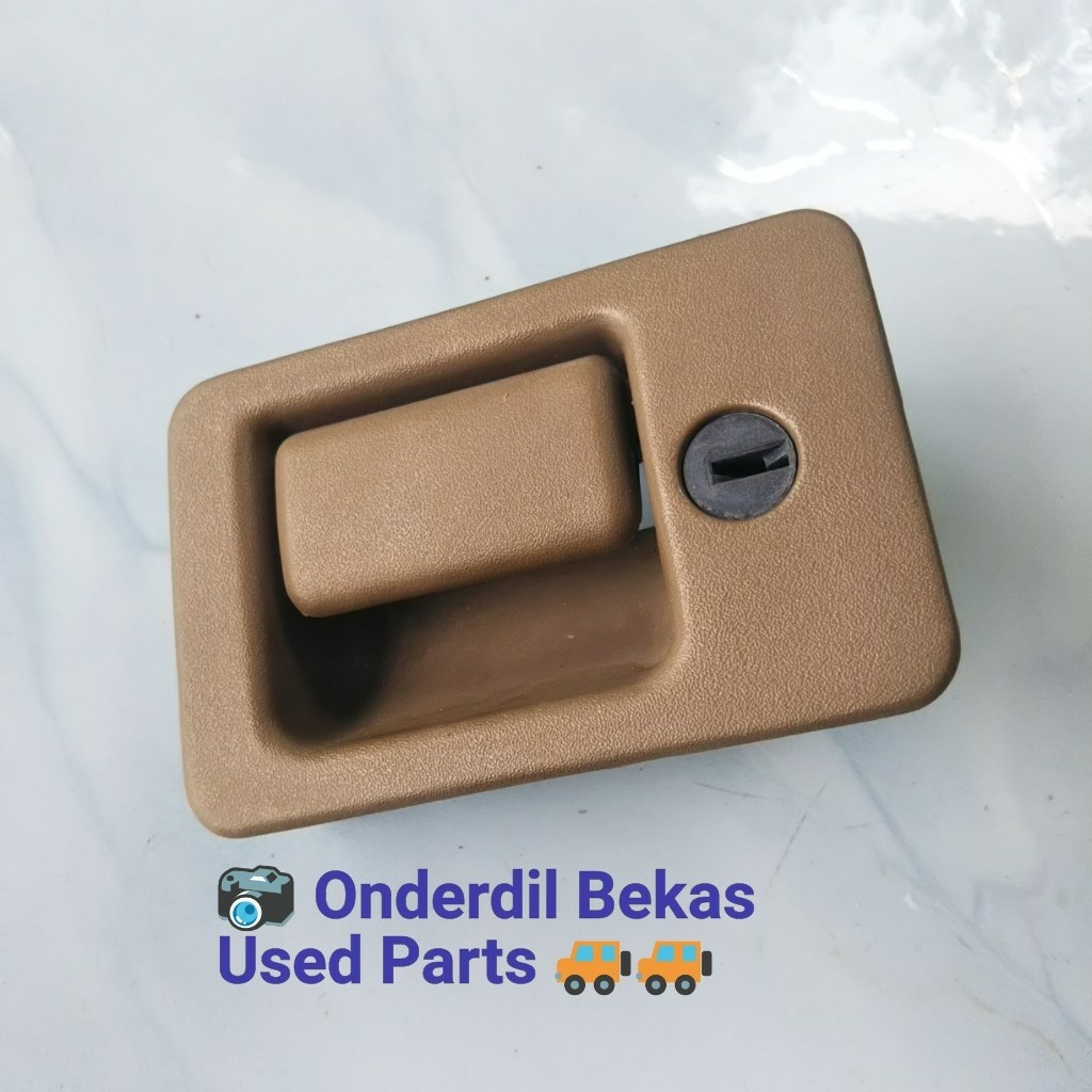 handle laci glove box ford escape  2003