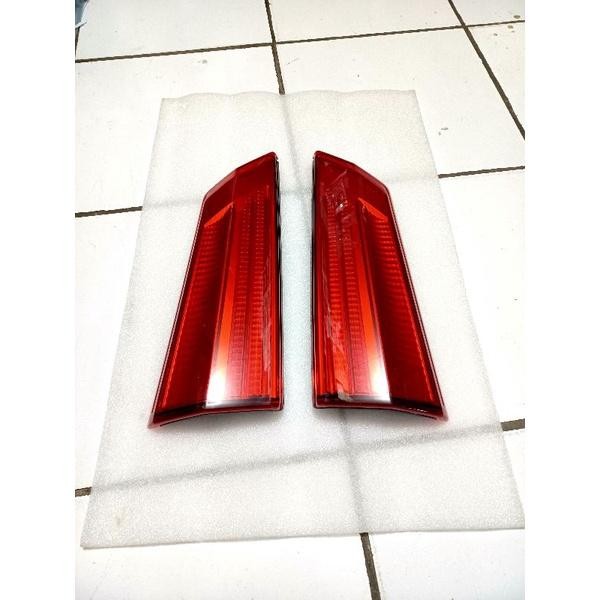 Reflektor Bagasi Belakang Calya Sigra