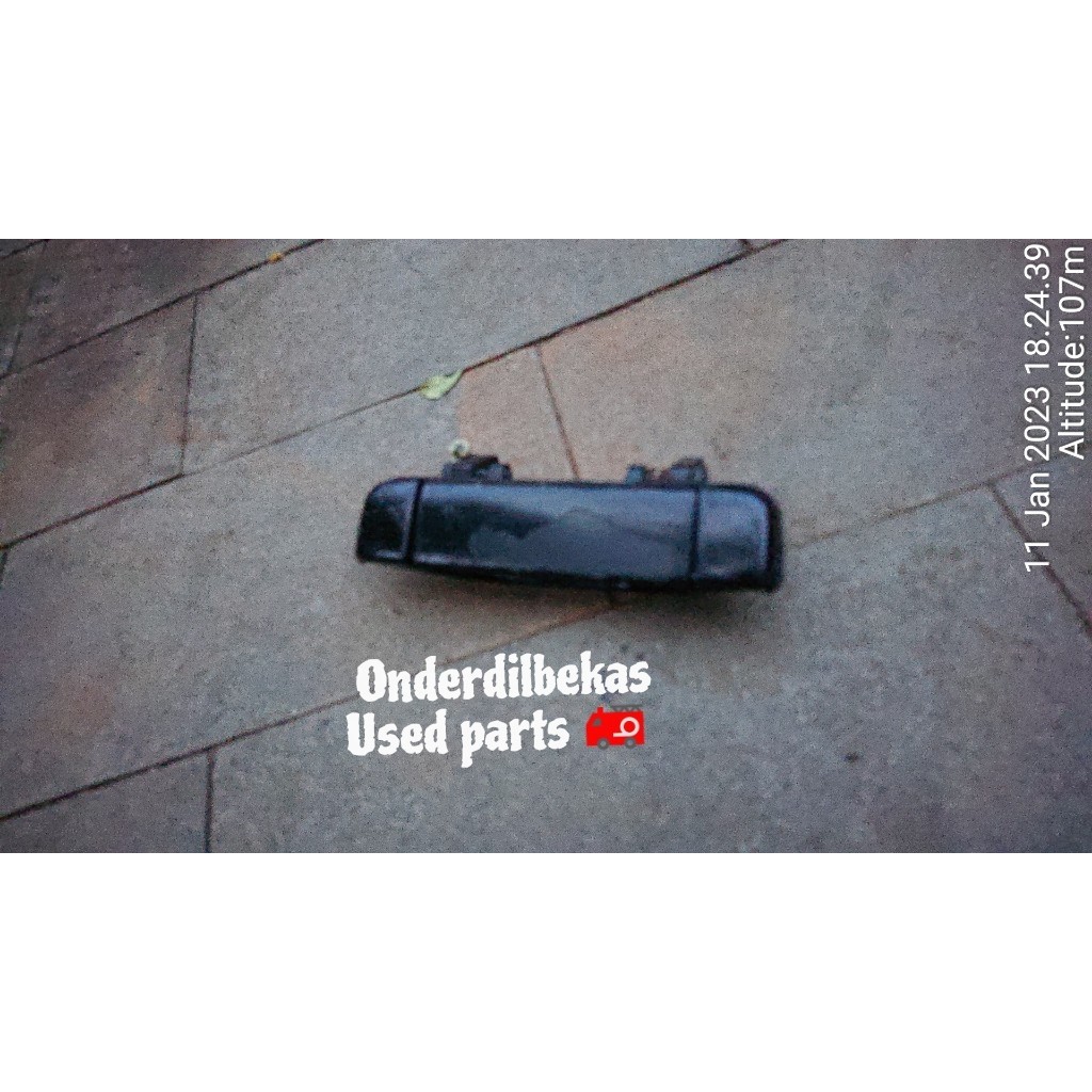 handle pintu luar kanan depan FR mazda 323 Elite trendy