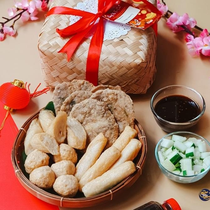 

Fgh Hampers Gi Imlek Cny Sincia Besek Pempek Hadiah Parcel