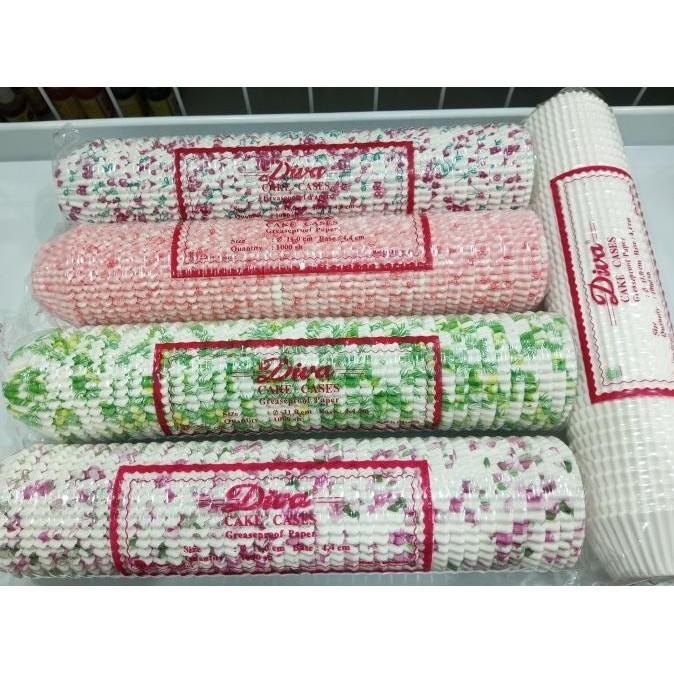 

sale! diva kertas roti cake cases 11 x 4,4 cm aneka warna & motif per roll