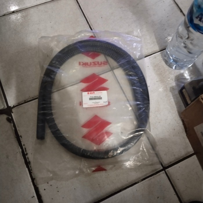 karet body pintu depan suzuki apv apv arena ori sgp