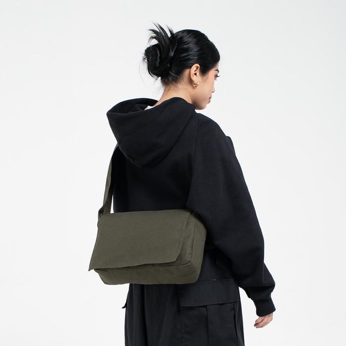 LONDON BAG / Tas Selempang Canvas / Canvas Sling Bag