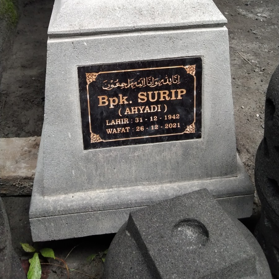BATU MAKAM