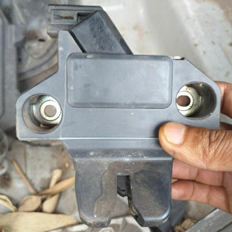 Doorlock Bagasi Toyota Vios Gen 2