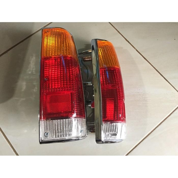 Lampu Belakang / Srop Lamp Stoplamp  Chevrolet Luv / Trooper