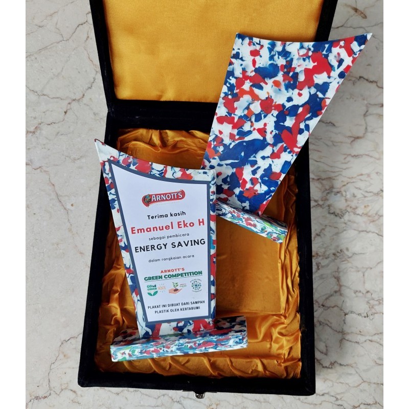 Plakat Daur Ulang Sampah Plastik