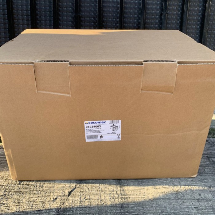 TERBARU SOCOMEC COS MOTORIZED ATYS R 4P 630A - CHANGEOVER SWITCH (OHM SAKLAR)