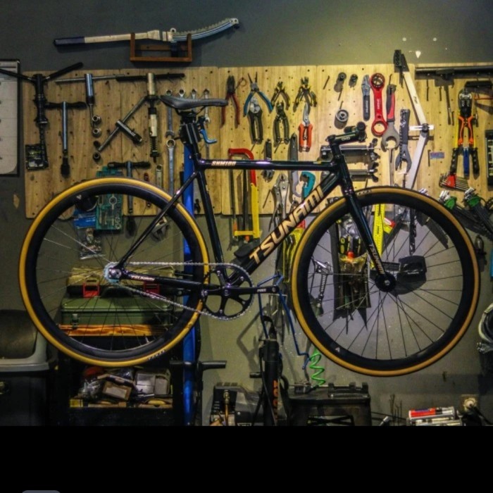 TERBARU Fullbike tsunami snm100 fixie fixed gear paket siap gowes