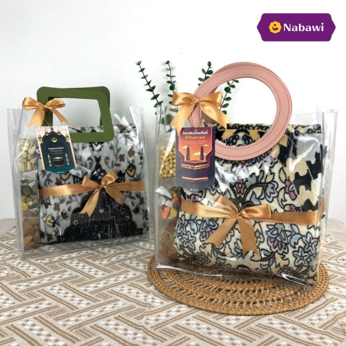 

Hampers Pvc Al Mahira Sajadah Paket Oleh Oleh Makanan Khas Arab Souvenir Haji Dan Umroh Premium